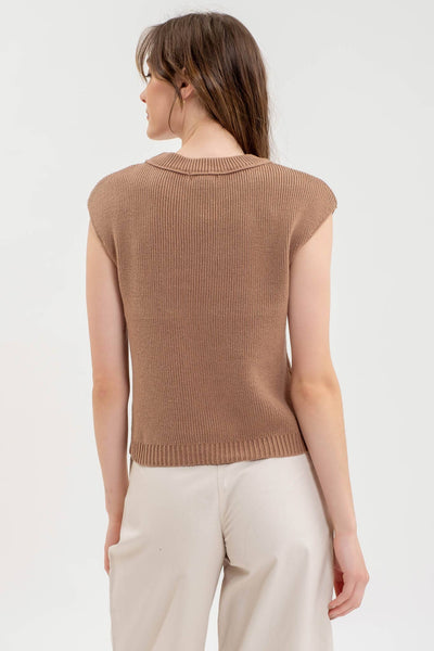 Blu Pepper - SLEEVELESS CREWNECK SWEATER KNIT TOP: TAN