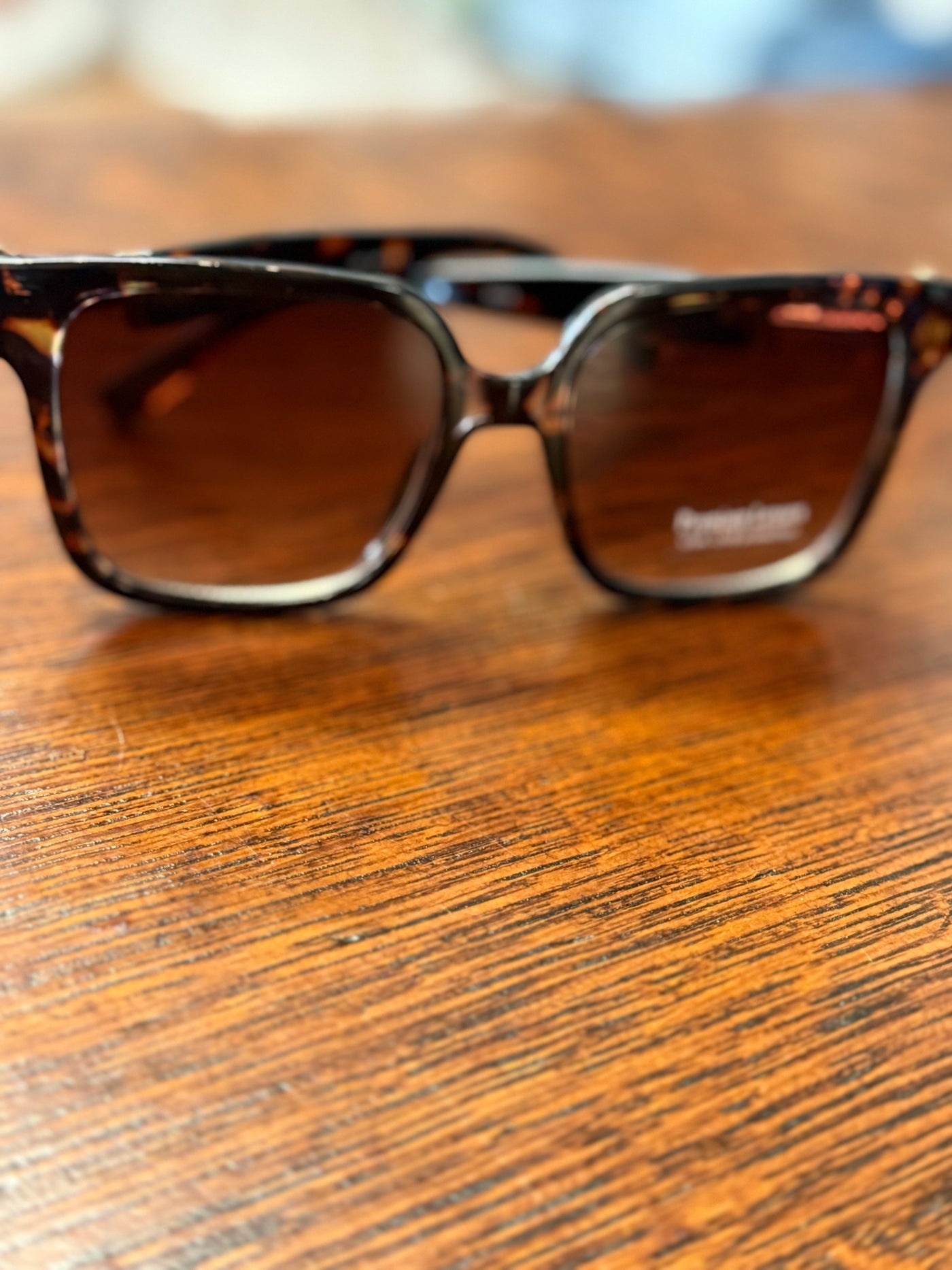 Islands Casual Rectangular Bold Frame Sunnies