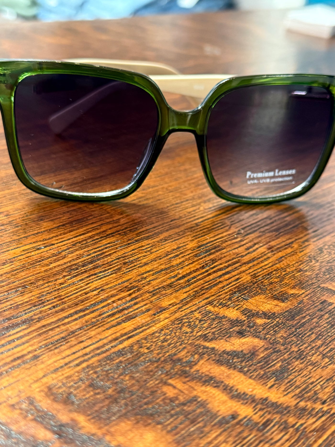 Islands Casual Rectangular Bold Frame Sunnies